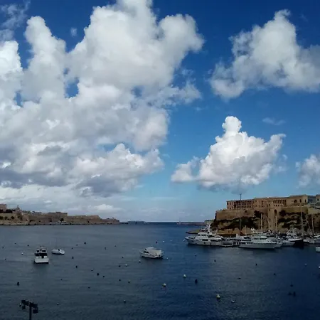 Bed & Breakfast Blue House 9 & Breakfast