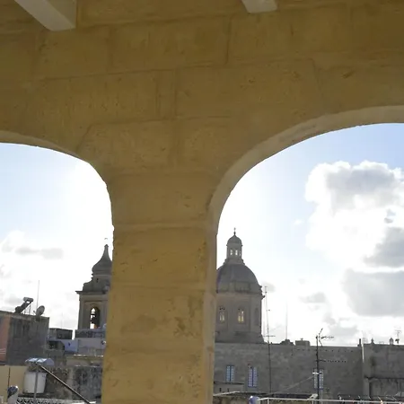 Blue House 9 & Breakfast Bed & Breakfast 4*