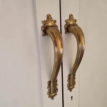 Blue House 9 & Breakfast 4*