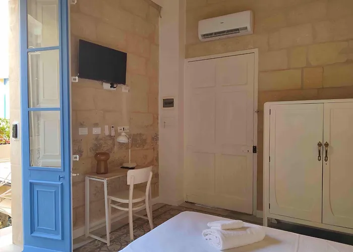 Blue House 9 & Breakfast Oda ve Kahvaltı 4*