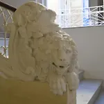 Blue House 9 & Breakfast