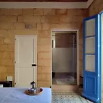Bed & Breakfast Blue House 9 & Breakfast 4*