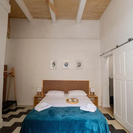 Blue House 9 & Breakfast Bed & Breakfast *
