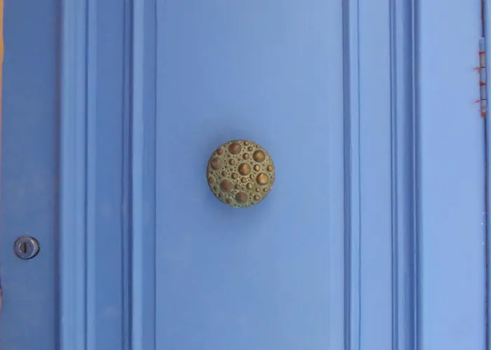 Blue House 9 & Breakfast 4*