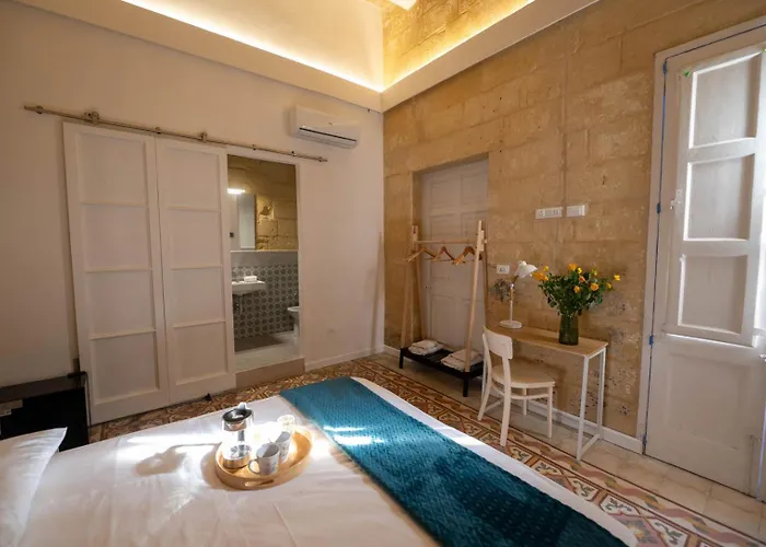 Blue House 9 & Breakfast 4* Биргу