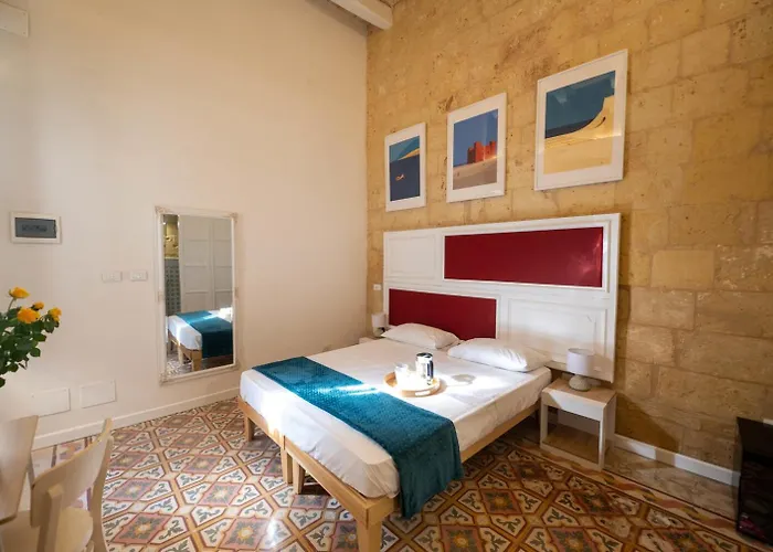 Blue House 9 & Breakfast 4*